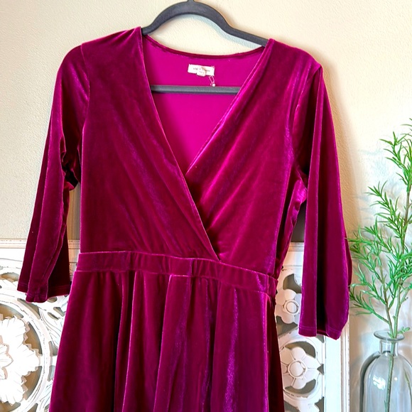PRICE FIRM Urban Outfitters Pink Velvet Romper - Picture 3 of 12